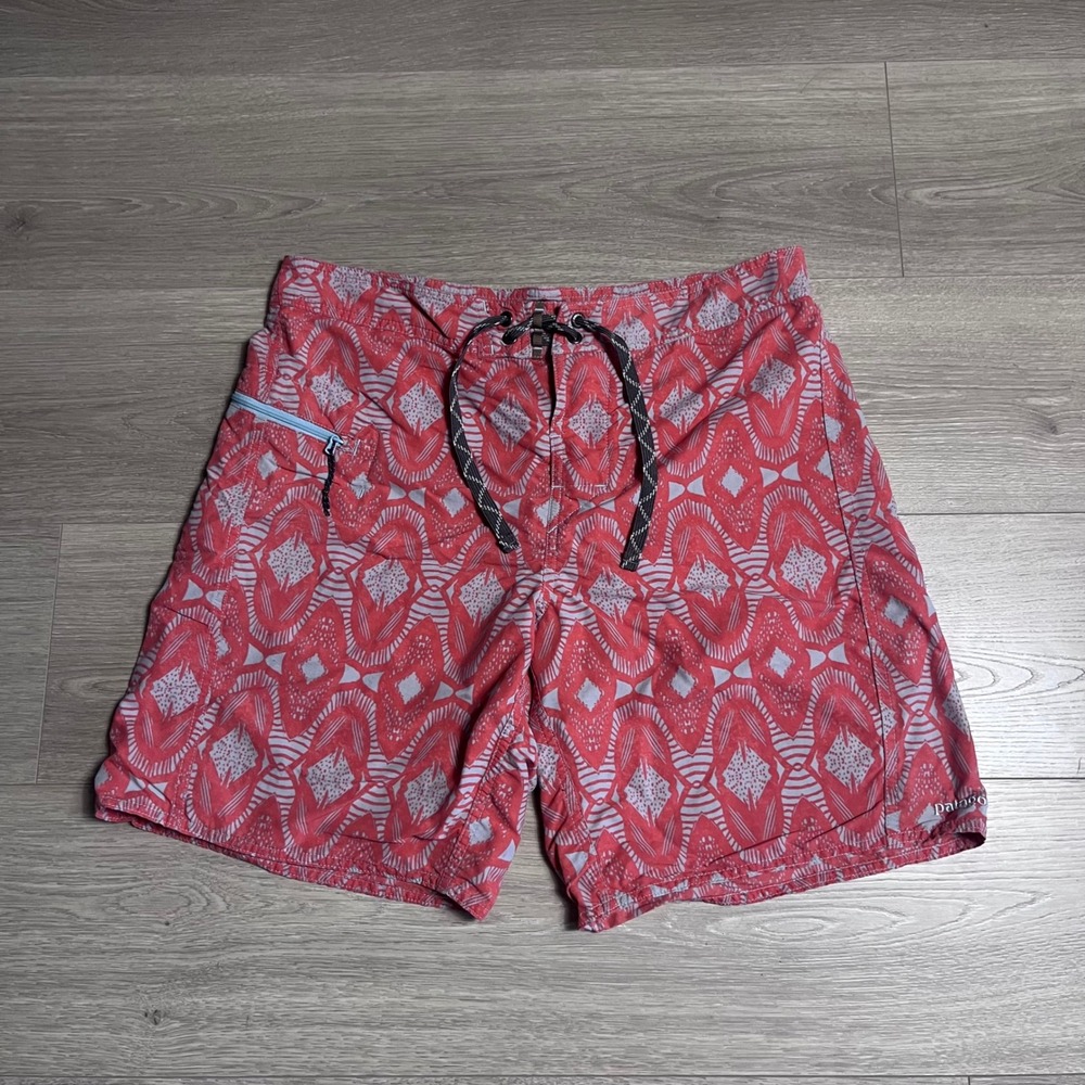 Patagonia Mens Board Shorts Coral‎ Geometric Print Elastic Waist Drawstring